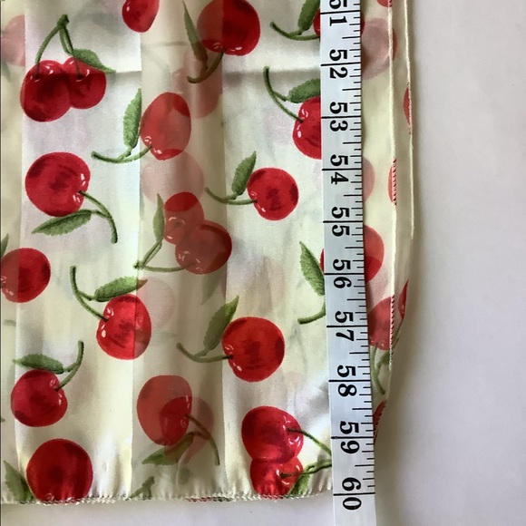 HEADSCARF 🍒 - Picture 3 of 4